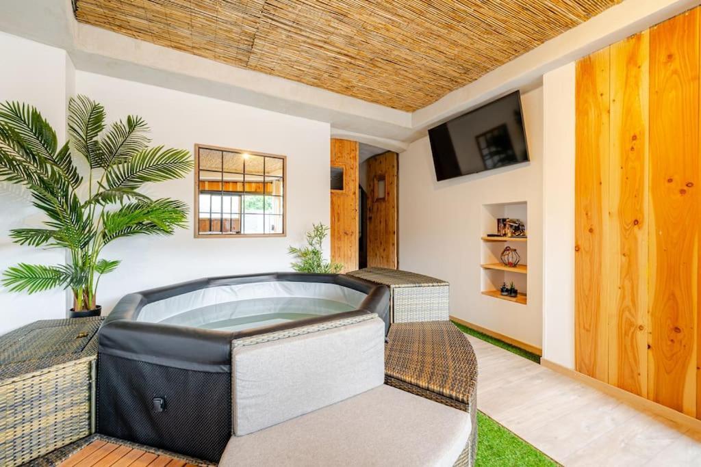 Nuit Romantique Avec Spa Privatif Meilhaud Ngoại thất bức ảnh